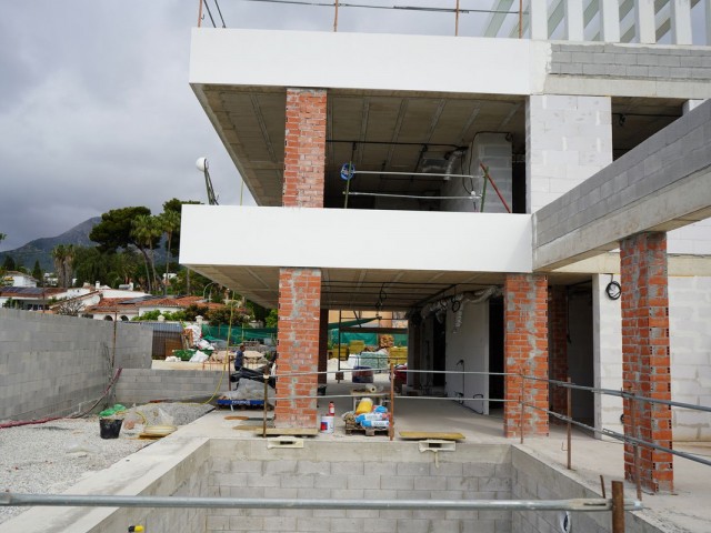 4 Bedrooms Villa in Benalmadena