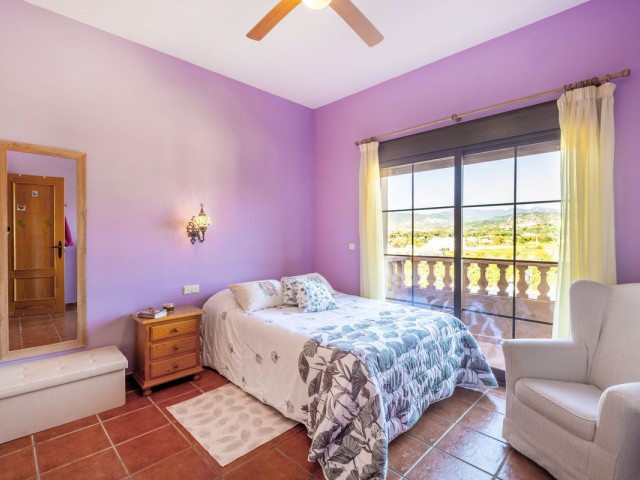 6 Bedrooms Villa in San Pedro de Alcántara