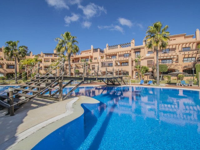 Apartamento con 2 Dormitorios  en Hacienda del Sol