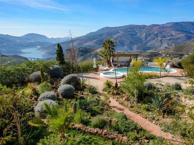 Villa avec 5 Chambres  à Málaga