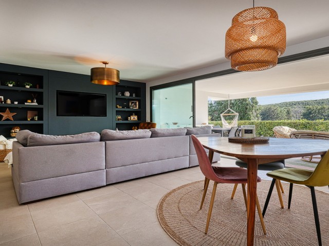 Apartamento con 3 Dormitorios  en Casares