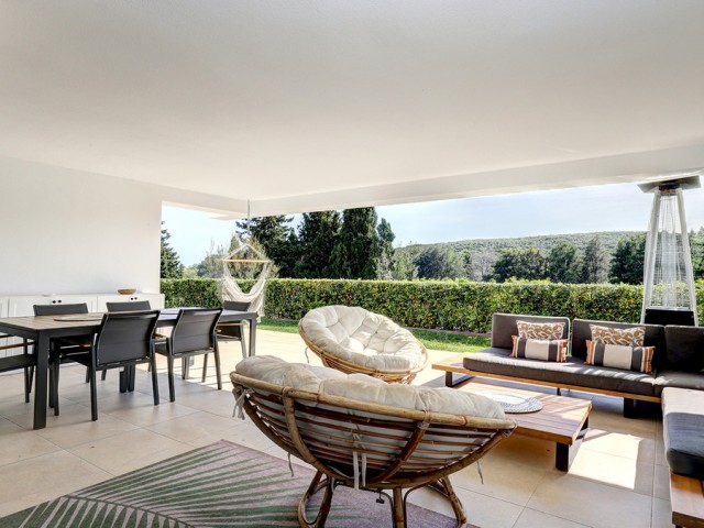 Apartamento con 3 Dormitorios  en Casares