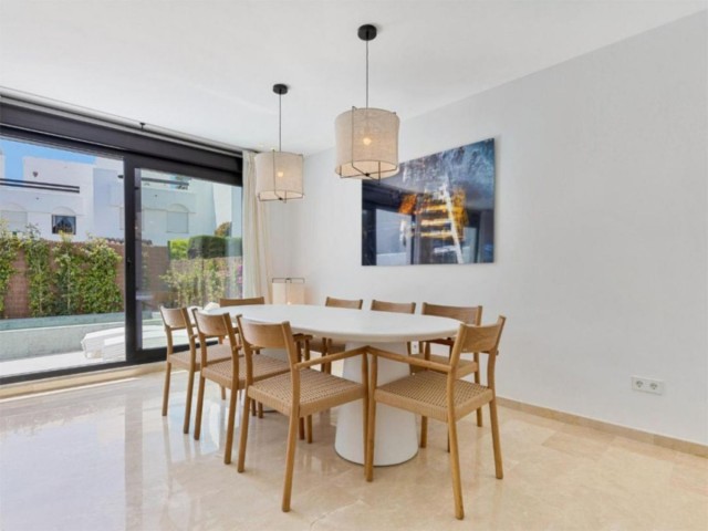 4 Bedrooms Villa in San Pedro de Alcántara