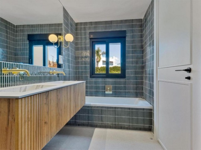 4 Bedrooms Villa in San Pedro de Alcántara