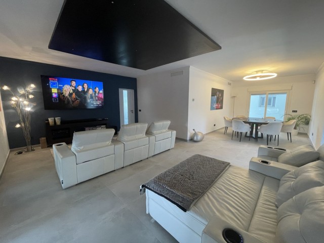 10 Schlafzimmer Villa in Atalaya