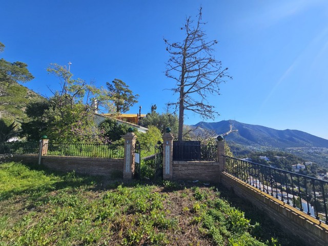 6 Bedrooms Villa in Mijas