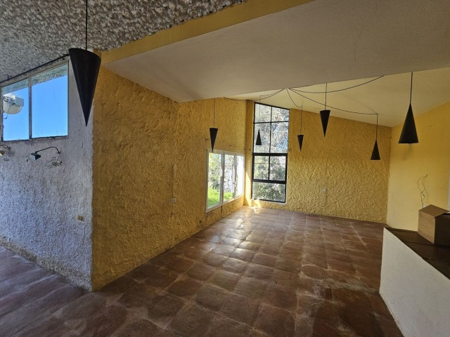 6 Bedrooms Villa in Mijas