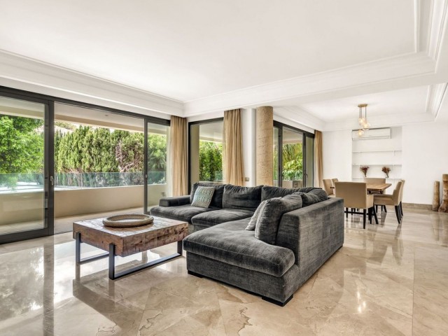 3 Bedrooms Apartment in Los Monteros