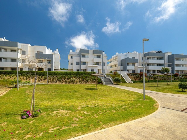 2 Bedrooms Apartment in Estepona