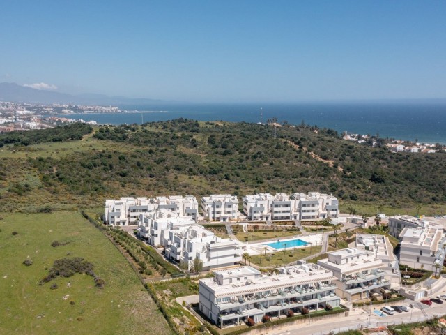2 Bedrooms Apartment in Estepona