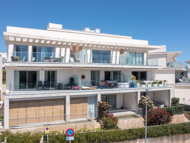 2 Bedrooms Apartment in Estepona