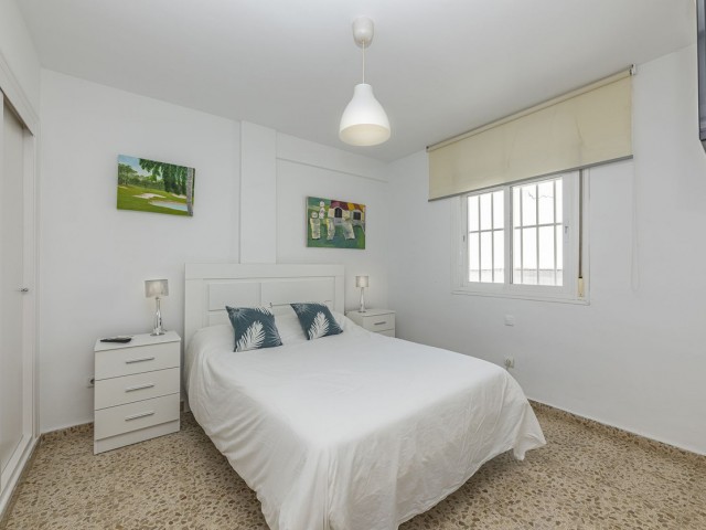 Penthouse avec 6 Chambres  à San Pedro de Alcántara