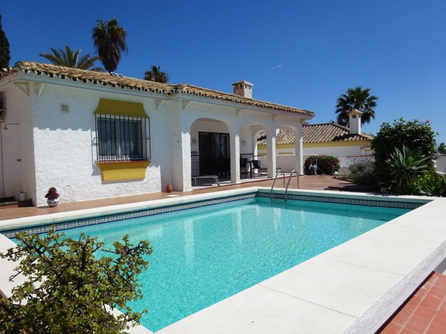 Villa con 3 Dormitorios  en Riviera del Sol