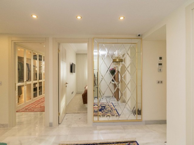 3 Makuuhuoneen Huoneisto Puerto Banús