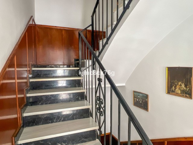 5 Bedrooms Townhouse in Marbella