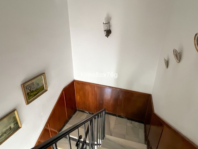 5 Bedrooms Townhouse in Marbella