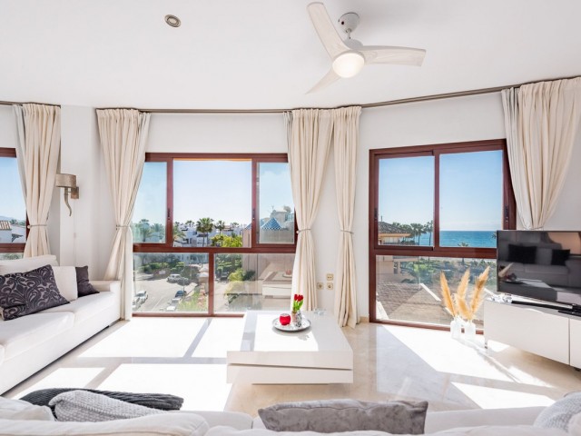 Penthouse avec 3 Chambres  à Costalita