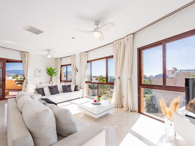Penthouse avec 3 Chambres  à Costalita