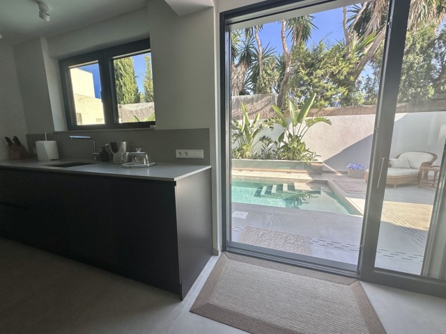 4 Makuuhuoneen Huvila Puerto Banús