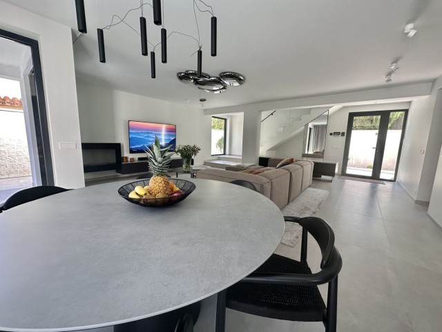 4 Makuuhuoneen Huvila Puerto Banús