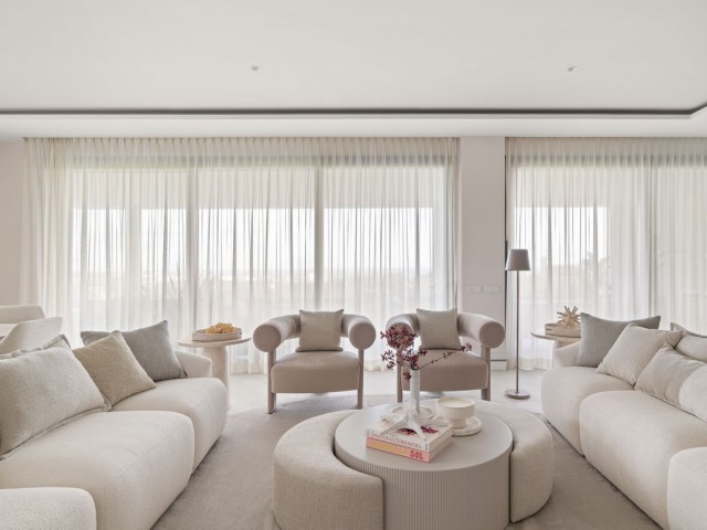 Apartamento con 4 Dormitorios  en Santa Clara