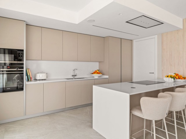 Apartamento con 4 Dormitorios  en Santa Clara