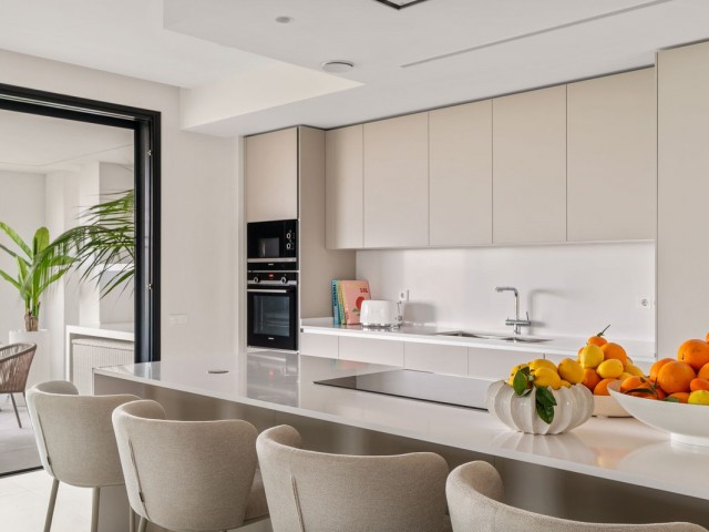 Apartamento con 4 Dormitorios  en Santa Clara