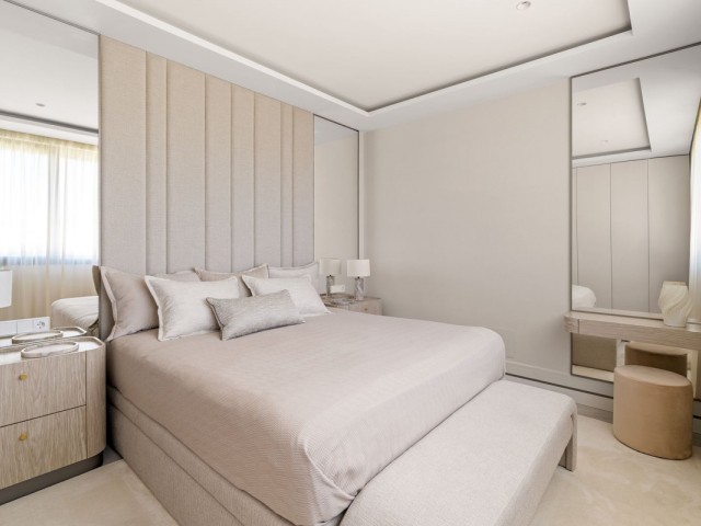 Apartamento con 4 Dormitorios  en Santa Clara