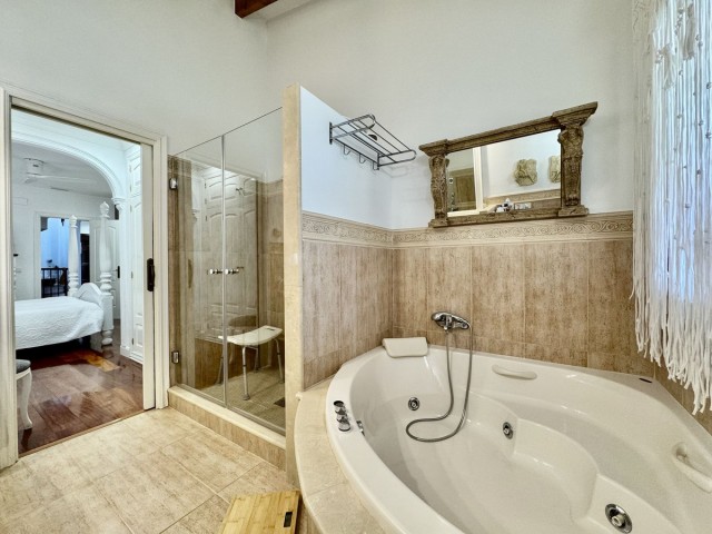 Villa avec 4 Chambres  à Sierrezuela