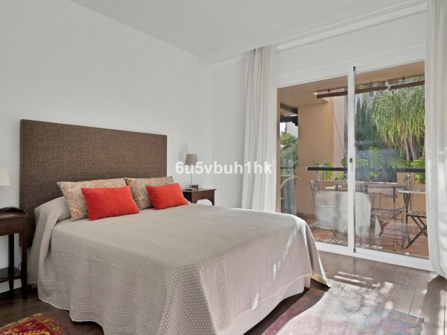 Apartamento con 3 Dormitorios  en Nagüeles