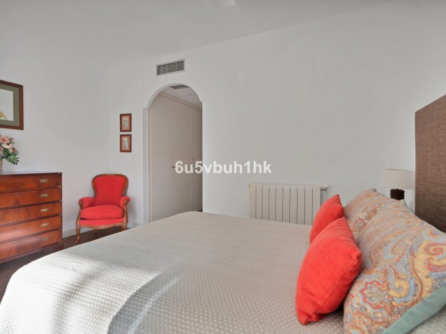 Apartamento con 3 Dormitorios  en Nagüeles