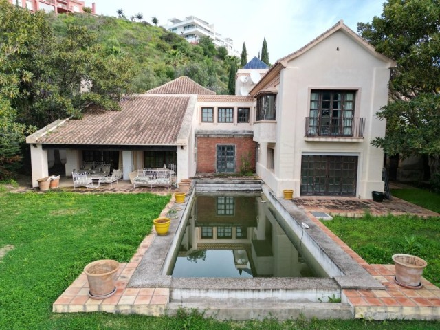 Villa, Monte Halcones, R4308385