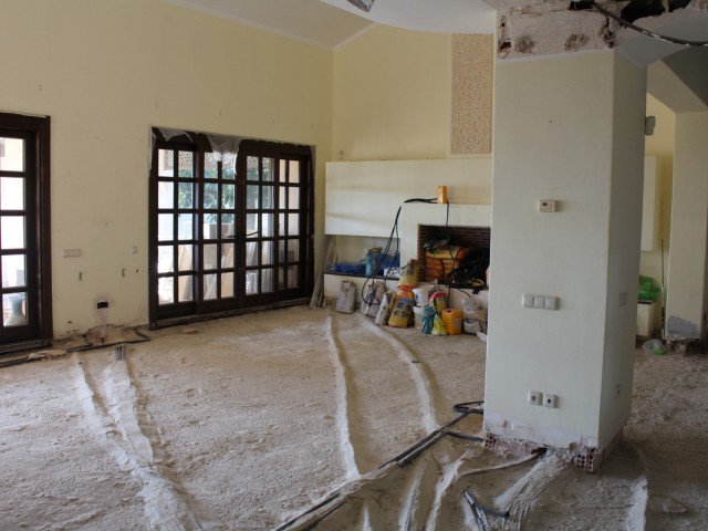 Villa avec 4 Chambres  à Monte Halcones