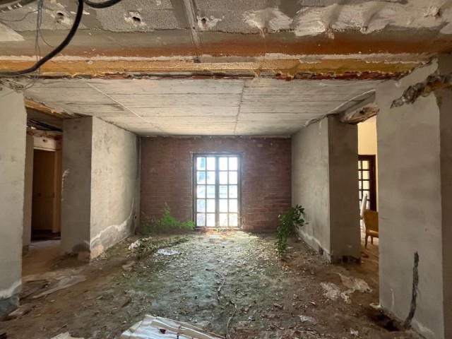 Villa avec 4 Chambres  à Monte Halcones