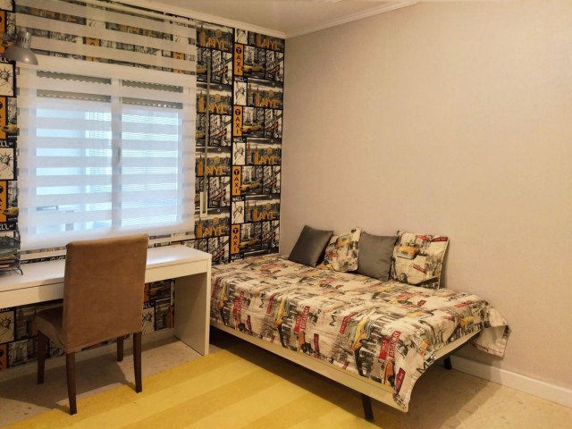 4 Bedrooms Townhouse in San Pedro de Alcántara