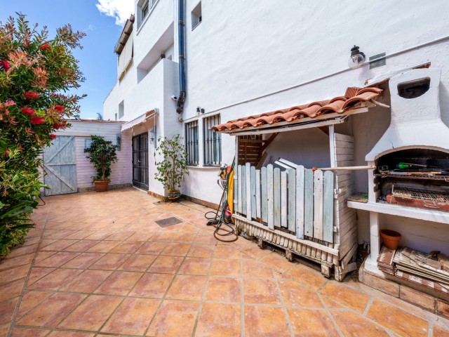 Villa con 3 Dormitorios  en Nagüeles