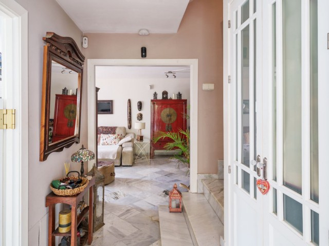 Villa con 3 Dormitorios  en Nagüeles