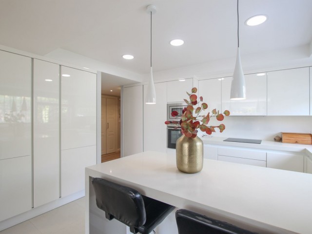 Appartement avec 3 Chambres  à Guadalmina Alta