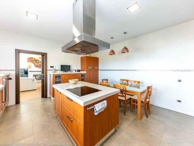 5 Slaapkamer Villa in Benalmadena