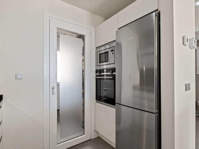 Apartamento con 2 Dormitorios  en Benalmadena Costa
