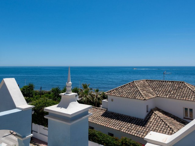 Villa, Puerto Banús