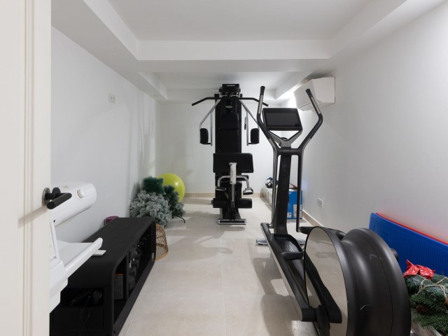 6 Soveroms Villa i Puerto Banús