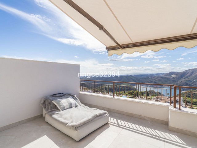 Villa con 3 Dormitorios  en Nagüeles