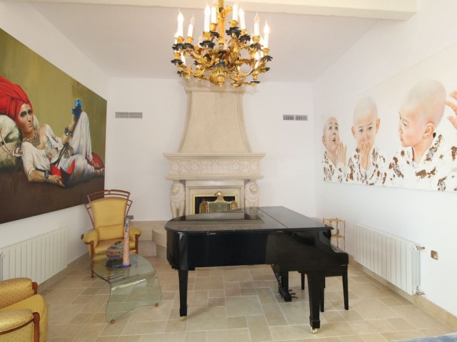 5 Bedrooms Villa in San Pedro de Alcántara
