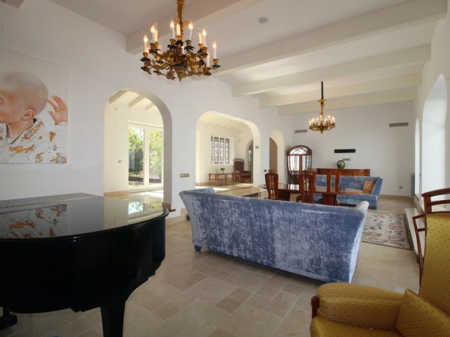 5 Bedrooms Villa in San Pedro de Alcántara
