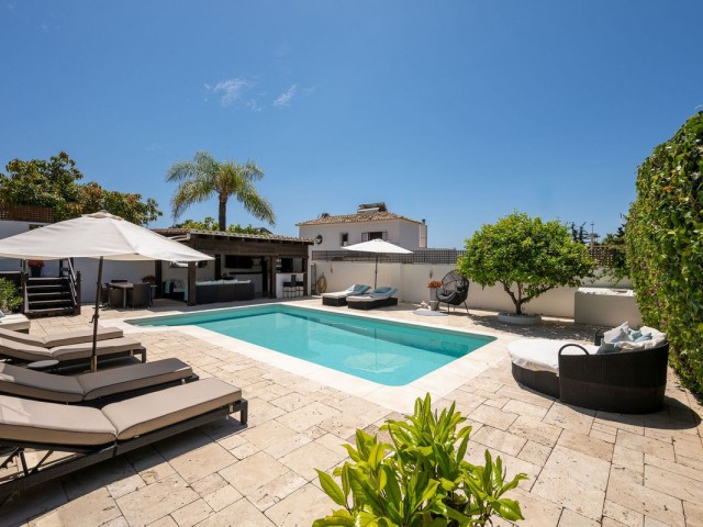 6 Bedrooms Villa in Río Real