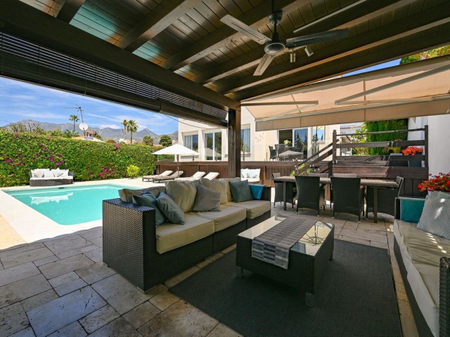 6 Bedrooms Villa in Río Real