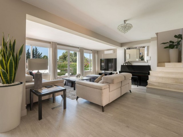 6 Bedrooms Villa in Río Real