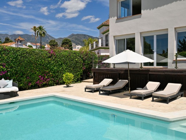 6 Bedrooms Villa in Río Real