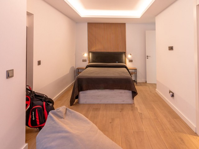 4 Soveroms Villa i Atalaya